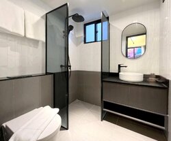 Beach Road (D7), Apartment #455820501